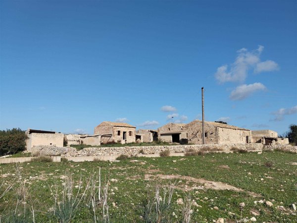 casale in vendita a Scicli in zona Cava d'Aliga