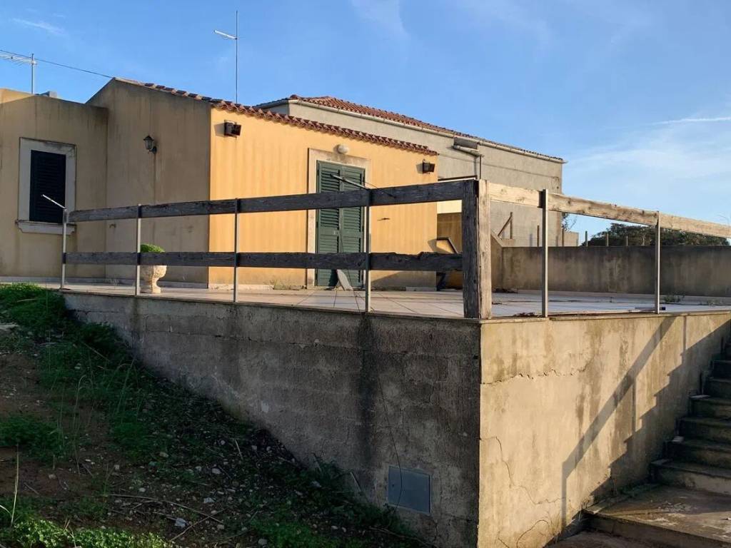 casa indipendente in vendita a Scicli
