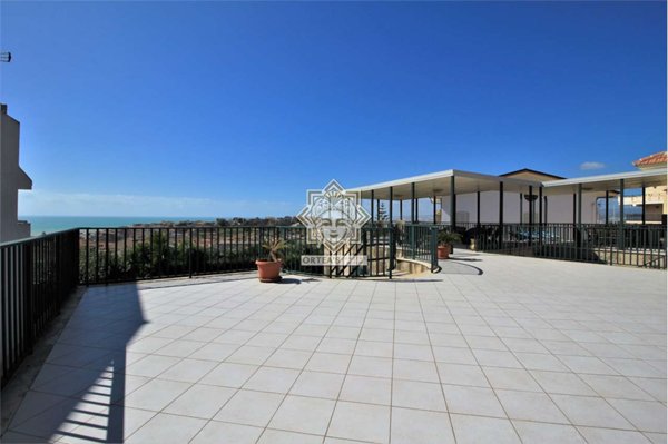 casa indipendente in vendita a Scicli in zona Cava d'Aliga