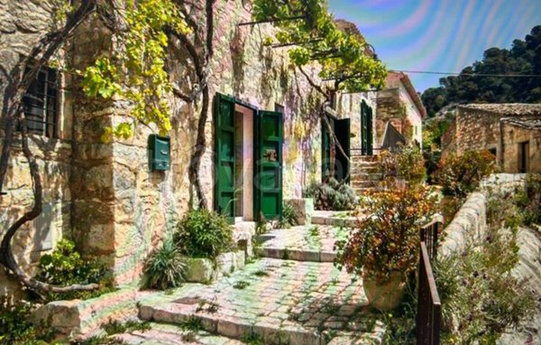 casa indipendente in vendita a Scicli