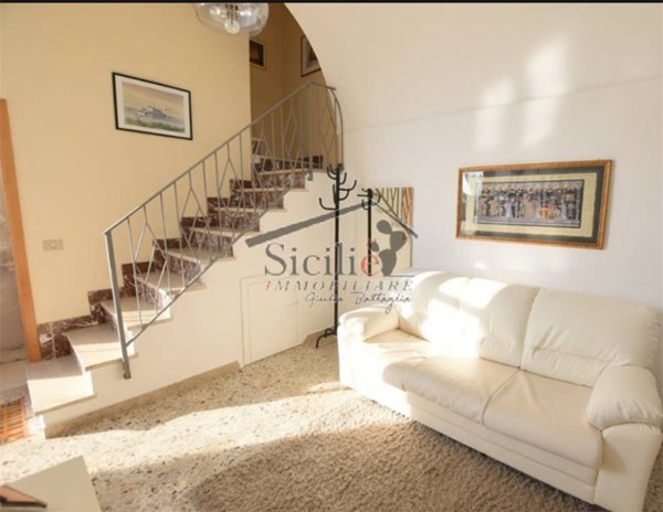 casa indipendente in vendita a Scicli