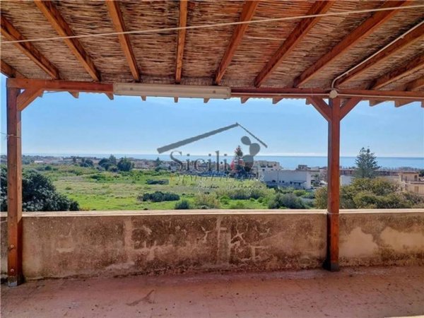 appartamento in vendita a Scicli in zona Donnalucata