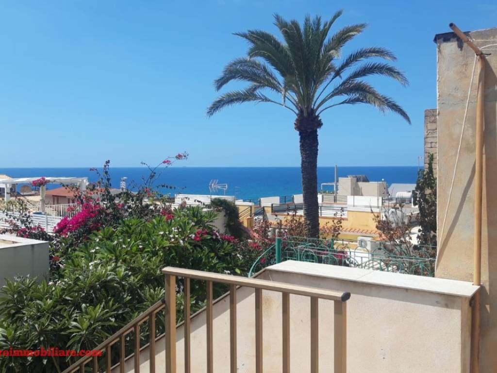 casa indipendente in vendita a Scicli in zona Cava d'Aliga