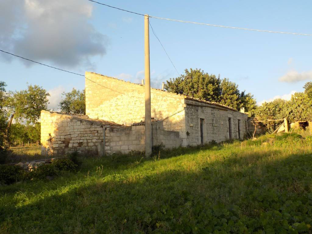 casa indipendente in vendita a Scicli