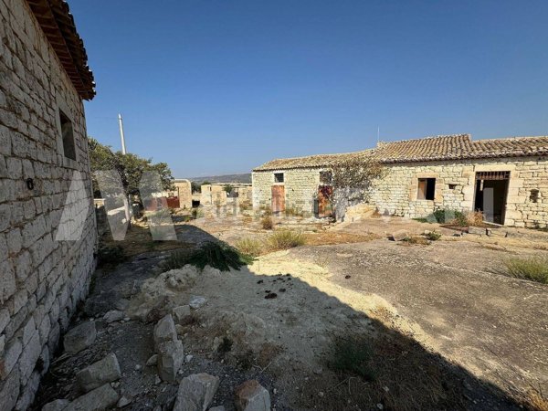 casale in vendita a Scicli