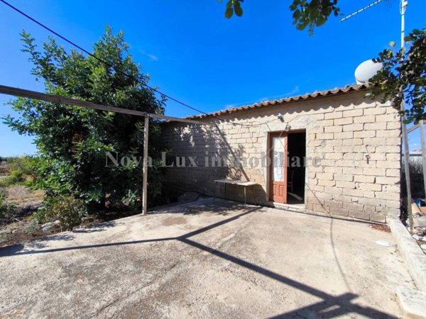 casa indipendente in vendita a Scicli in zona Sampieri
