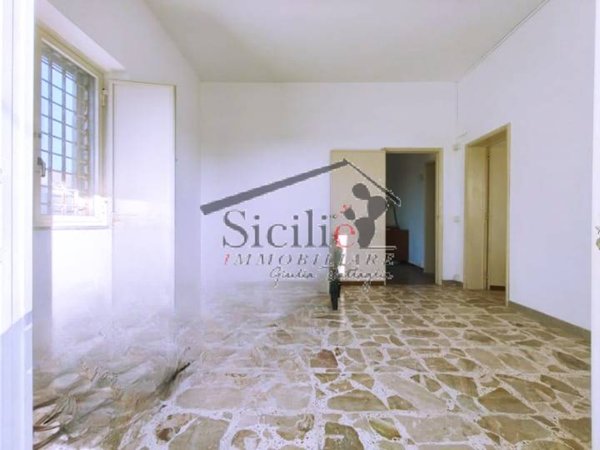 casa indipendente in vendita a Scicli