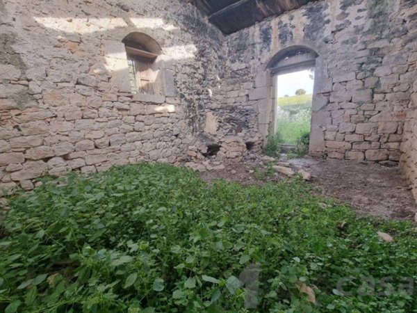casa indipendente in vendita a Scicli