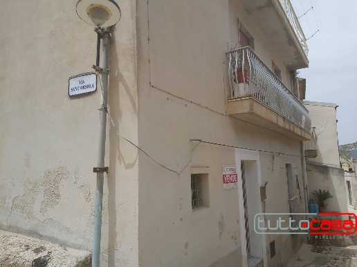 casa indipendente in vendita a Scicli