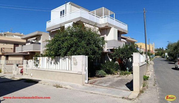 appartamento in vendita a Scicli in zona Donnalucata