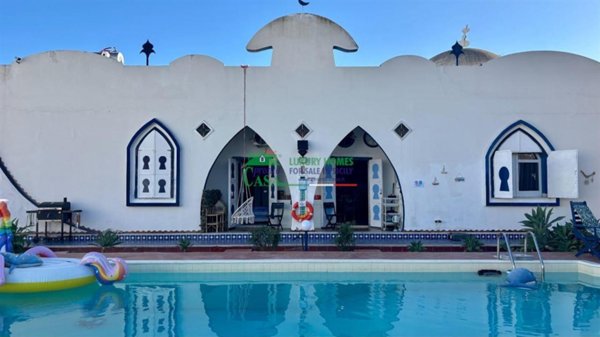 casa indipendente in vendita a Scicli in zona Cava d'Aliga