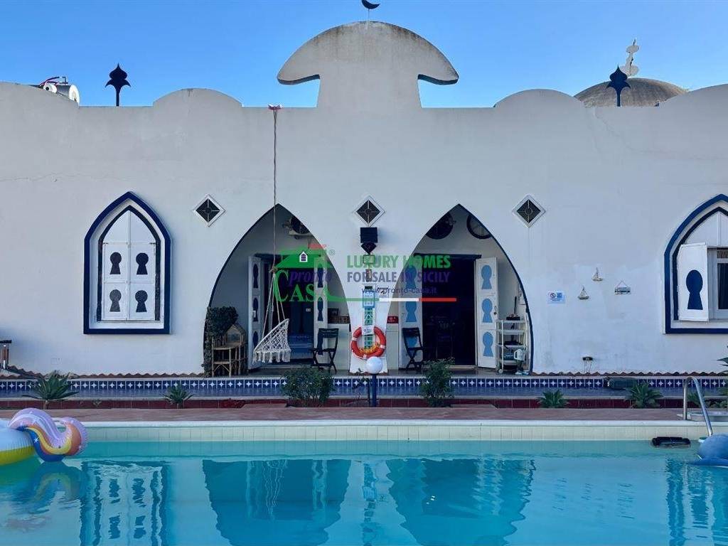 casa indipendente in vendita a Scicli in zona Cava d'Aliga