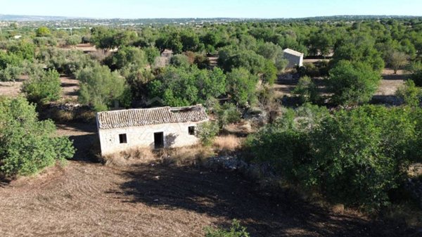 casa indipendente in vendita a Scicli in zona Sampieri
