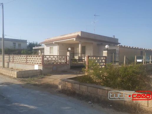 casa indipendente in vendita a Scicli