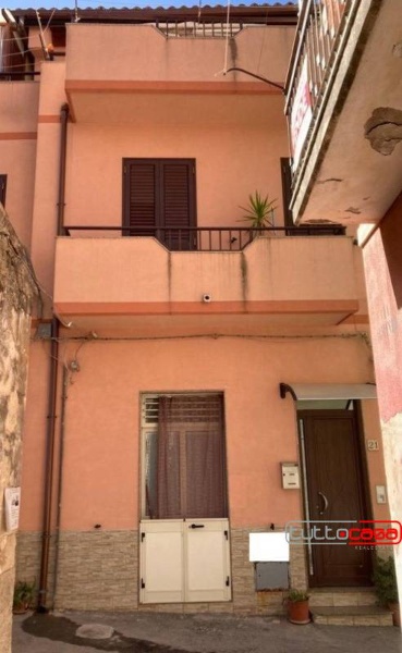 casa indipendente in vendita a Scicli