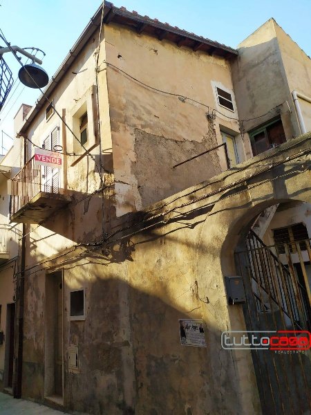 casa indipendente in vendita a Scicli