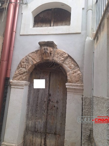 casa indipendente in vendita a Scicli