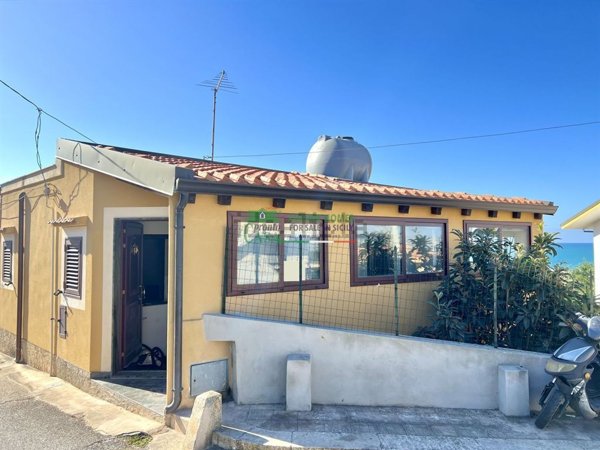 casa indipendente in vendita a Scicli in zona Cava d'Aliga