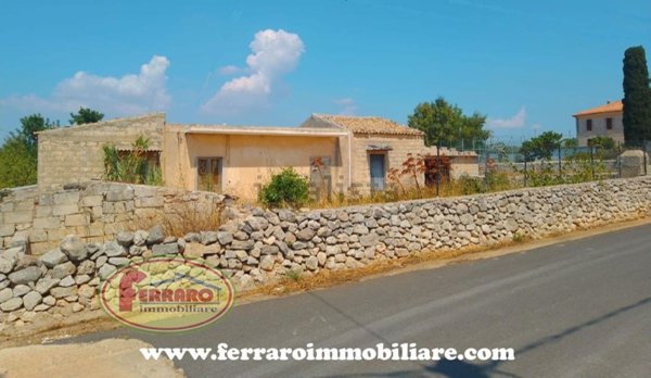 pentavano in vendita a Scicli