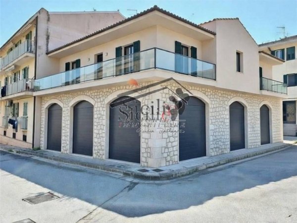casa indipendente in vendita a Scicli