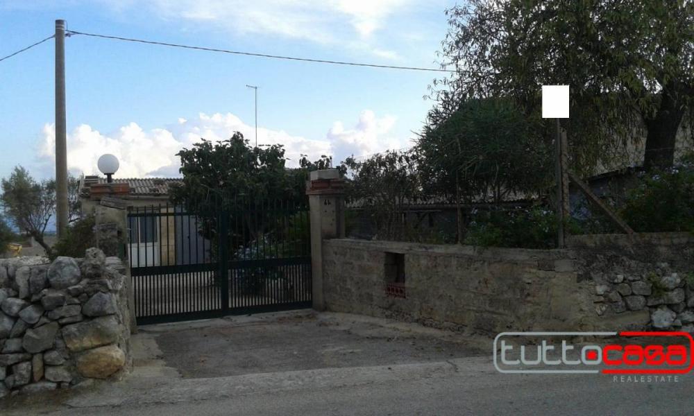 casa indipendente in vendita a Scicli in zona Donnalucata