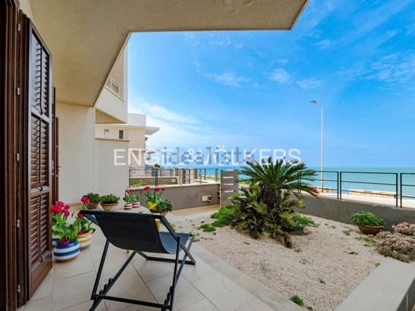 casa indipendente in vendita a Scicli