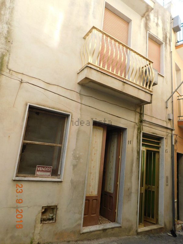 casa indipendente in vendita a Scicli