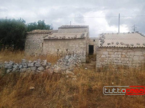 pentavano in vendita a Scicli