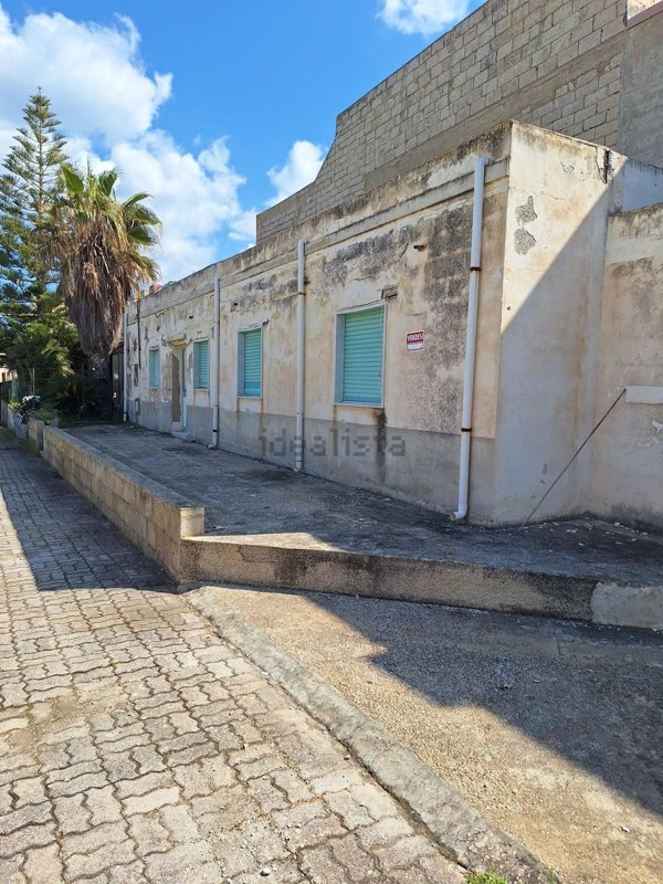 casa indipendente in vendita a Scicli