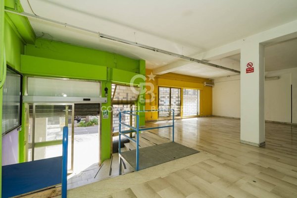 locale commerciale in vendita a Scicli