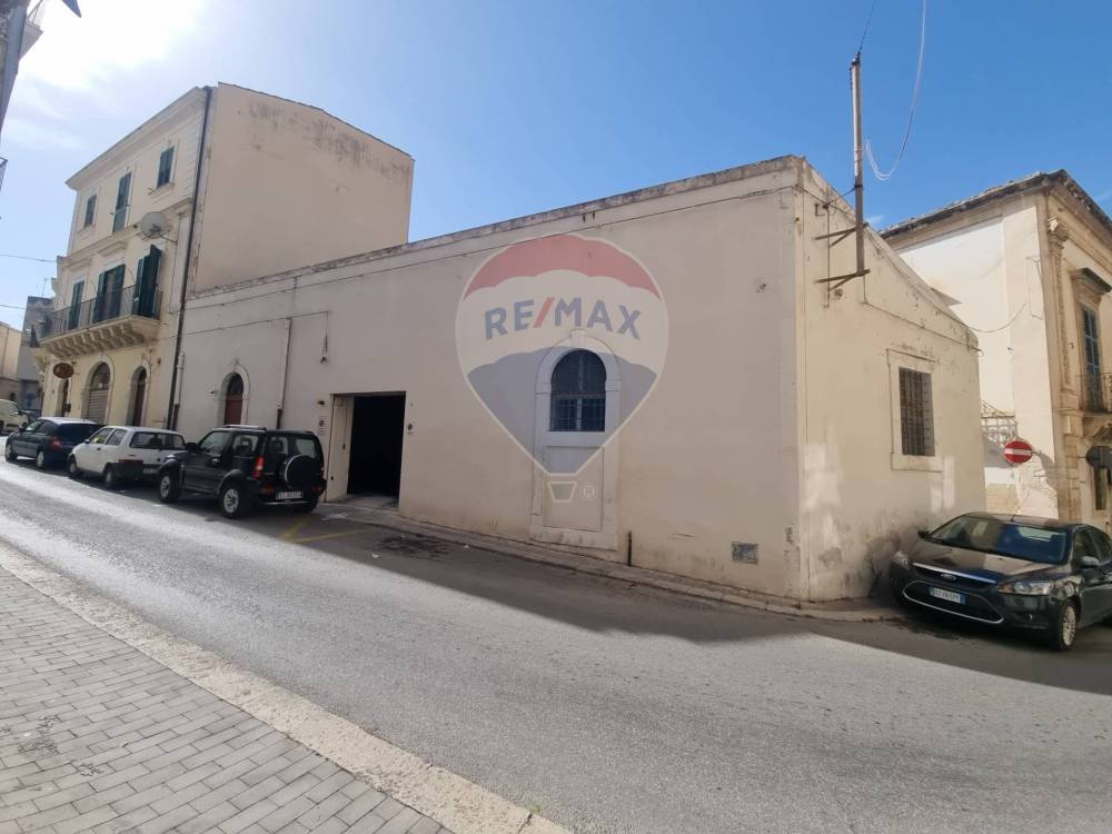 casa indipendente in vendita a Scicli