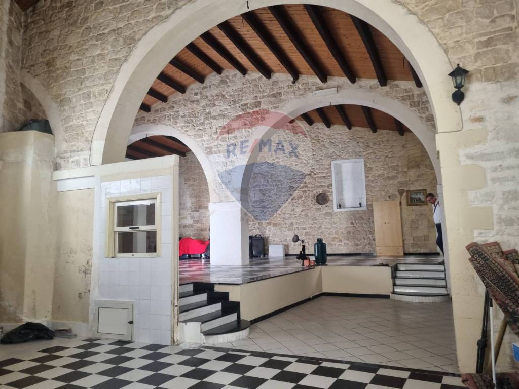 intera palazzina in vendita a Scicli