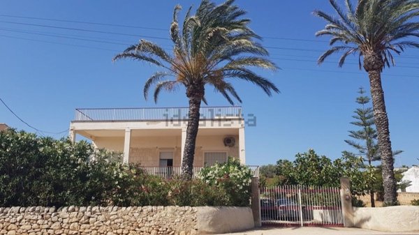 casa indipendente in vendita a Scicli in zona Cava d'Aliga