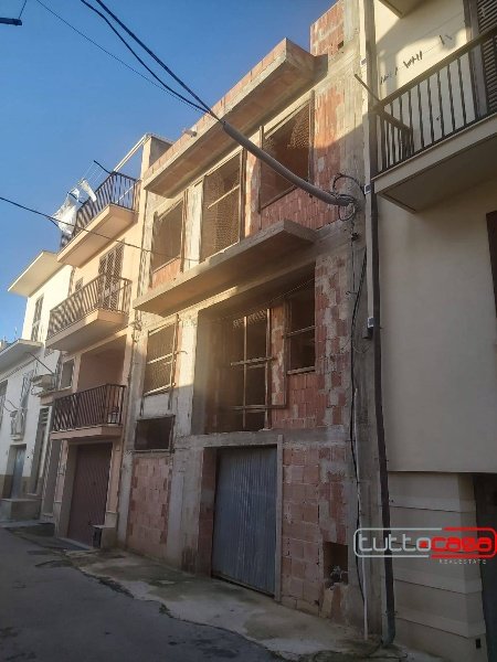 casa indipendente in vendita a Scicli in zona Donnalucata