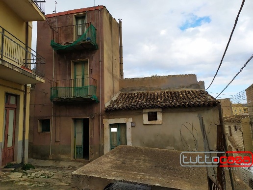 casa indipendente in vendita a Scicli