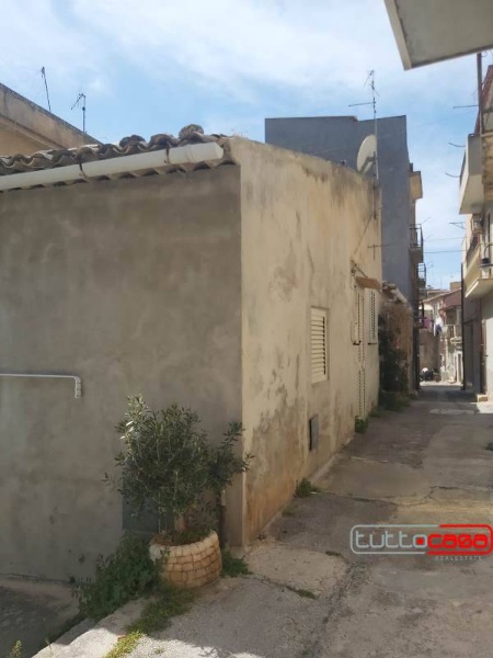 casa indipendente in vendita a Scicli