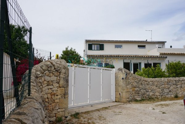 casa indipendente in vendita a Scicli