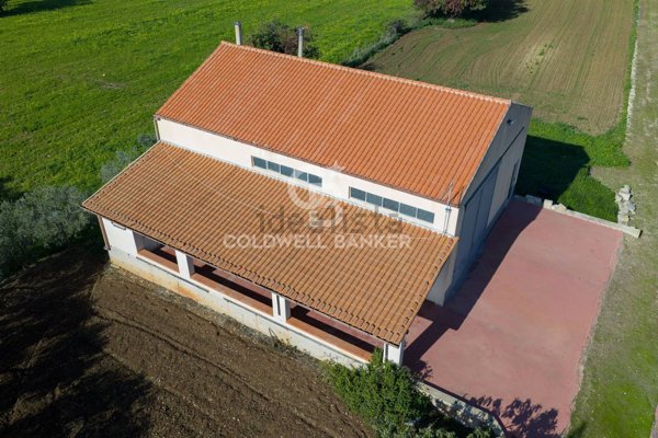 locale di sgombero in vendita a Scicli