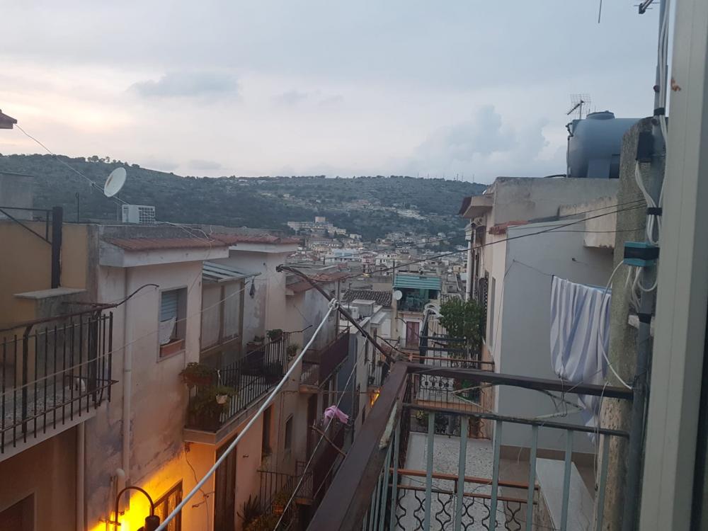 casa indipendente in vendita a Scicli