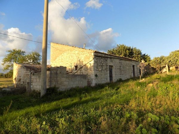 esavano in vendita a Scicli