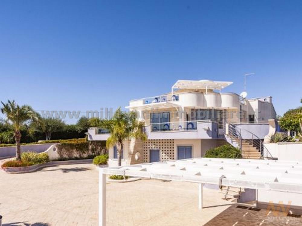 casa indipendente in vendita a Scicli in zona Donnalucata