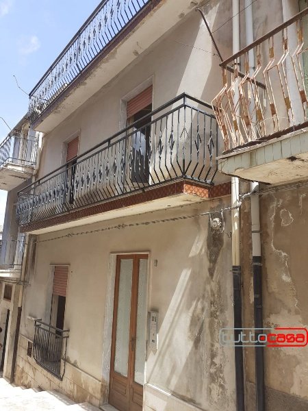 casa indipendente in vendita a Scicli