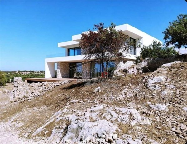 casa indipendente in vendita a Scicli
