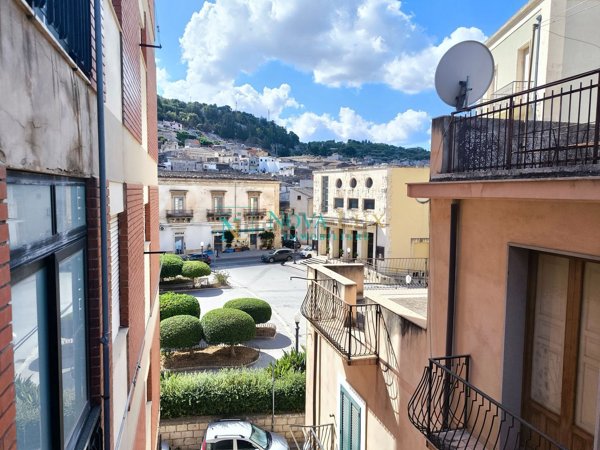 casa indipendente in vendita a Scicli