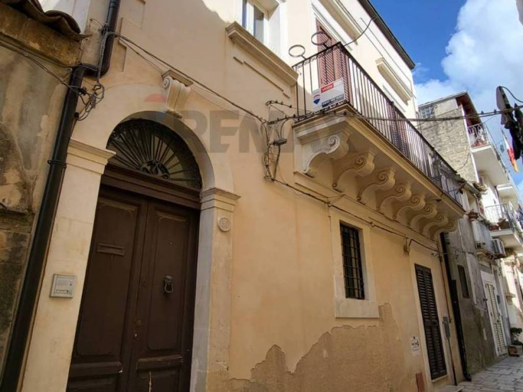 casa indipendente in vendita a Scicli