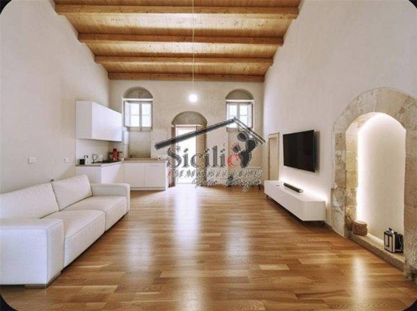 casa indipendente in vendita a Scicli