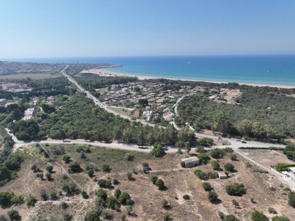terreno agricolo in vendita a Scicli in zona Sampieri