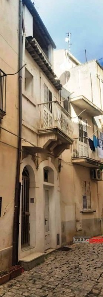 casa indipendente in vendita a Scicli