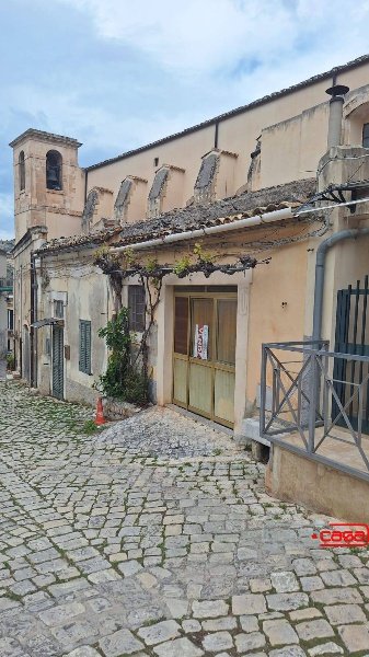 casa indipendente in vendita a Scicli