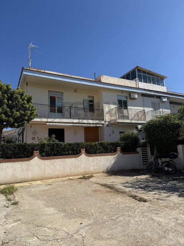 appartamento in vendita a Scicli in zona Donnalucata